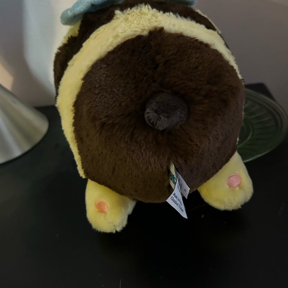 Squishable Cat Bee - Picture 3 of 4